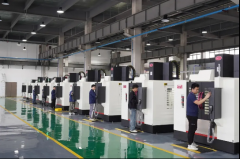 其“黑灯车间”实践——公司初创“8+8”叠模模